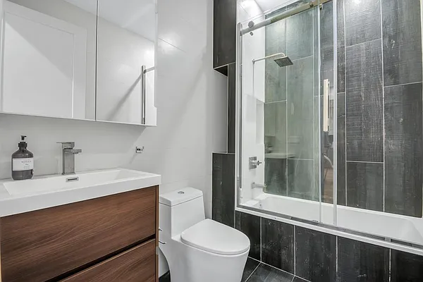 Sold by Avenues Real Estate | media 2