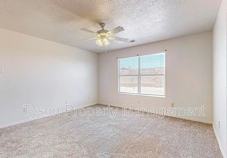 1817 Sierra Norte Loop NE — Photo 12