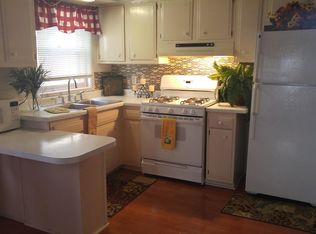 32 S Prairie St FLOOR 1, Batavia, IL 60510