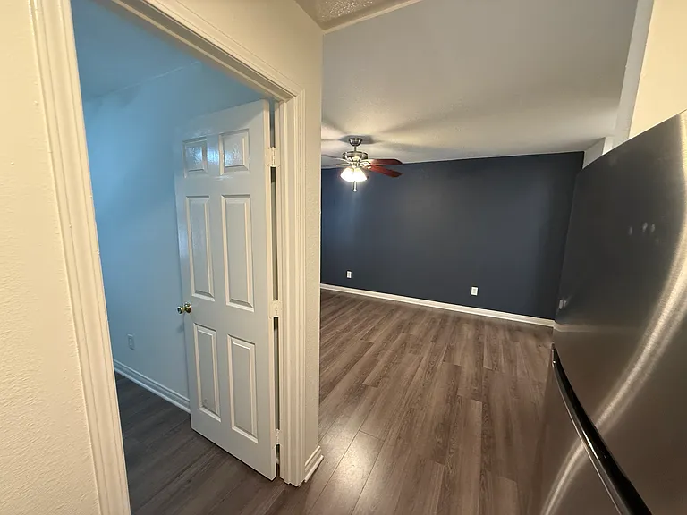 1032-1036 S Normandie Ave #5 — Photo 15