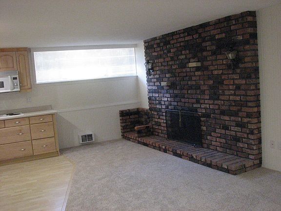 4th image of 10428 168th Ave NE