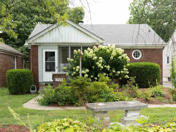 2723 Stringtown Rd, Evansville, IN 47711