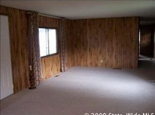 26 Debra Dr, Portsmouth, RI 02871