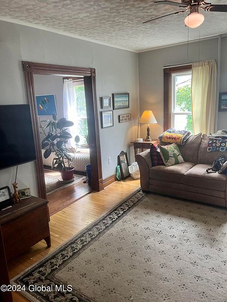 4th image of 39 Cherry Street
