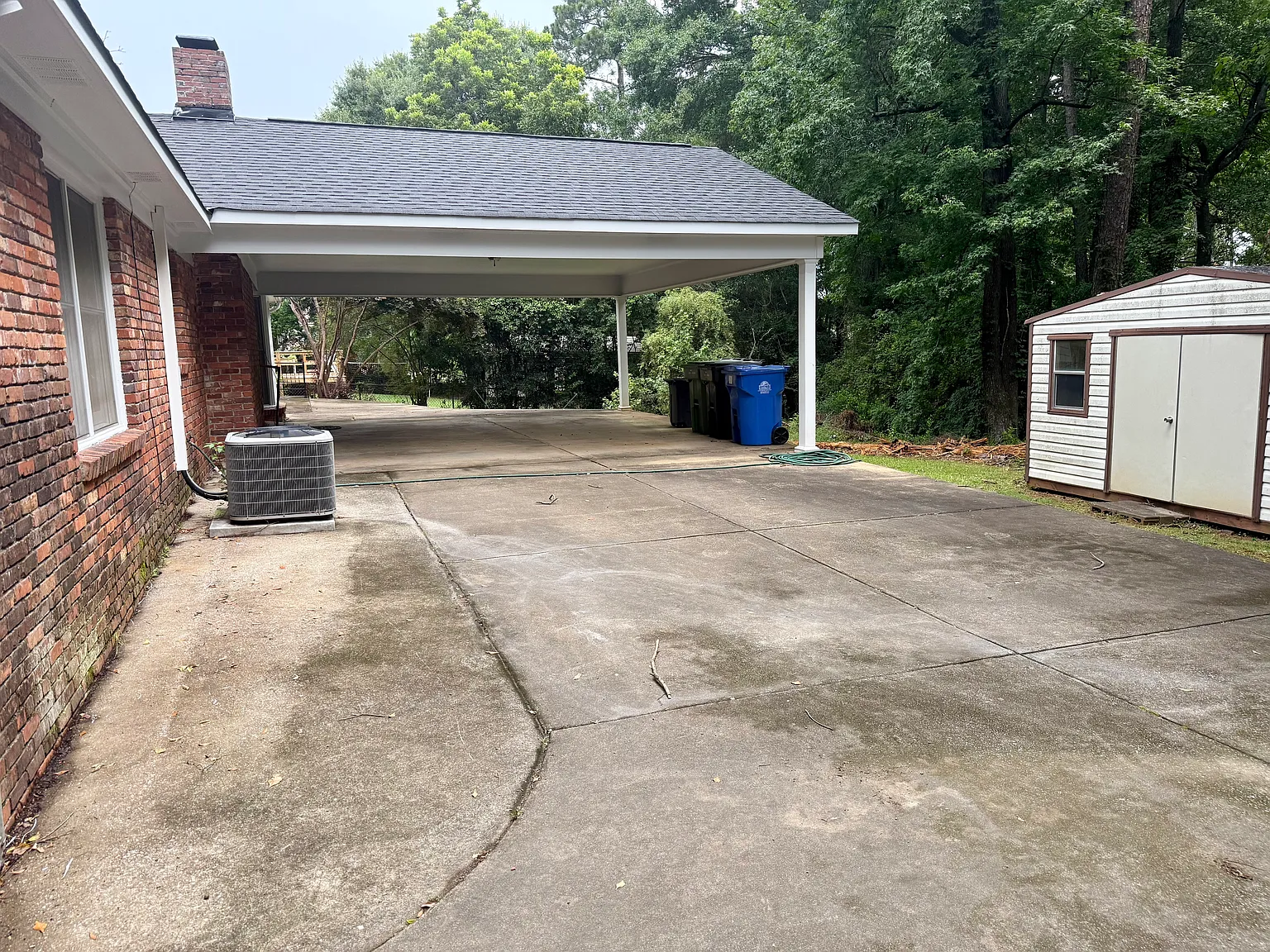 4 bed, 2421 sqft, $2,400 — Photo 4