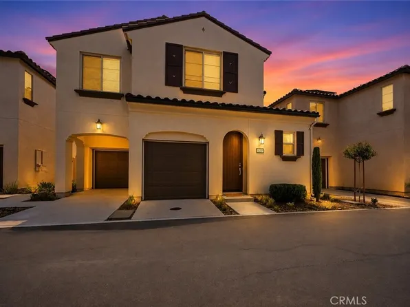 1927 S Apple Tree Way, San Bernardino, CA 92408