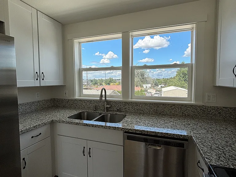 5021 NE 137th Ave #A — Photo 3
