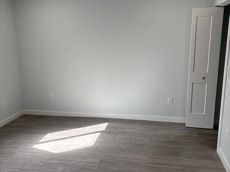 421 E Glendale St #1 — Photo 11