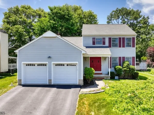 3 Obert Dr, Raritan Boro, NJ 08869