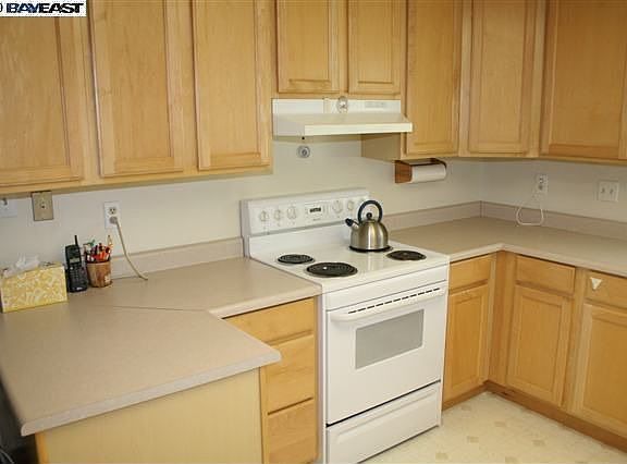 3rd image of 725 Gallegos Ter