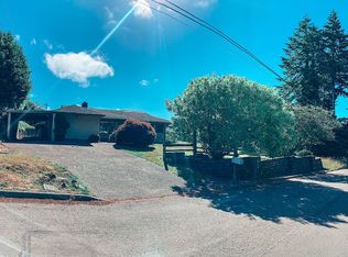 1674 N 8th St, Coos Bay, OR 97420