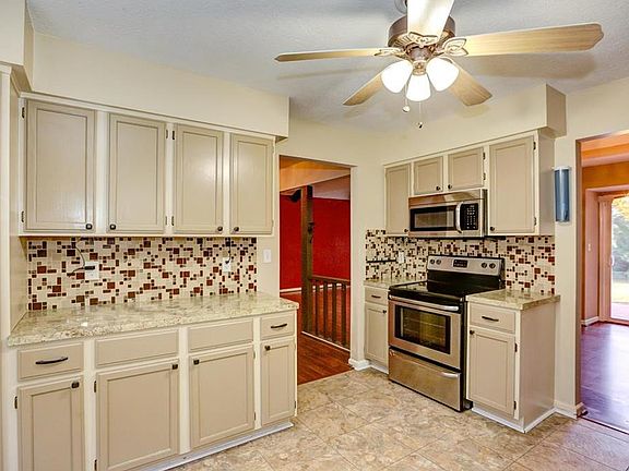 4th image of 9521 E Clarksboro Dr