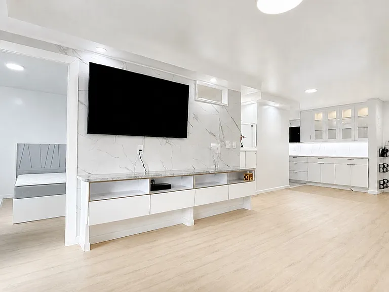 100 Beekman St #26H — Photo 5