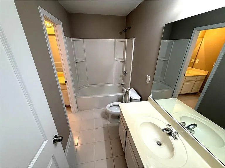 10570 Haynes Valley Ct — Photo 15
