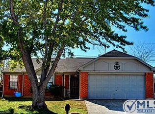 618 Mission Hills Dr, Arlington, TX 76018