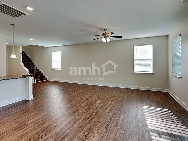 6114 Rosemore Ln — Photo 6