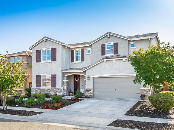 2nd image of 566 Verona Cir