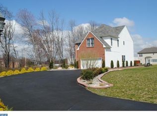 2754 Applehouse Rd, Philadelphia, PA 19114