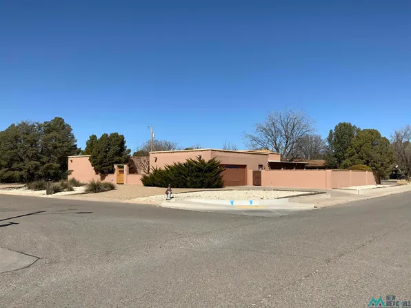 3201 Bradley Dr, Roswell, NM 88201