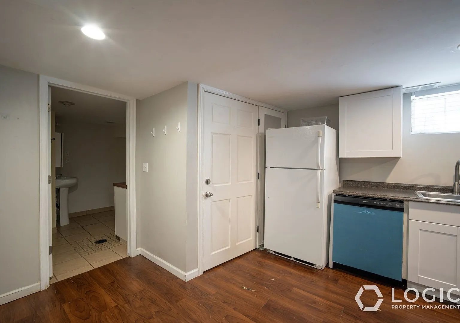 2 Bedroom Basement Apartment in Provo Brand New Carpet — Photo 4