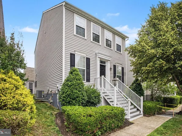 103 Talbot St, Mount Joy, PA 17552