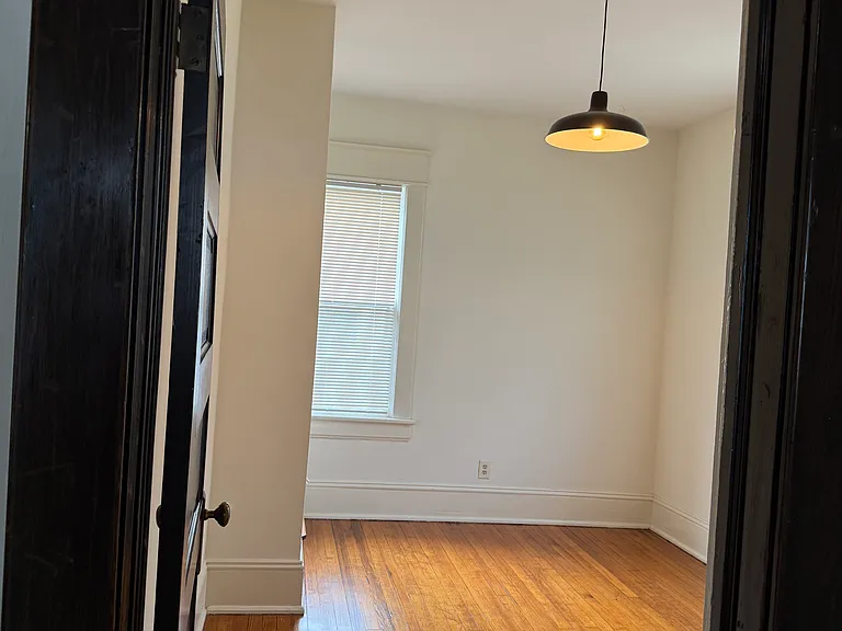 2149 Berkley Ave SW #UPPER — Photo 2