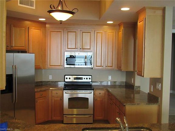 3rd image of 2090 W 1st St #G2907
