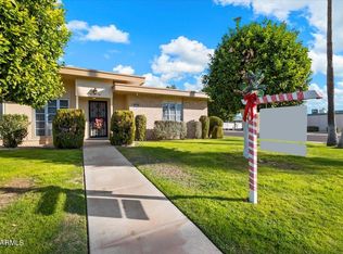 10002 W Hawthorn Dr, Sun City, AZ 85351