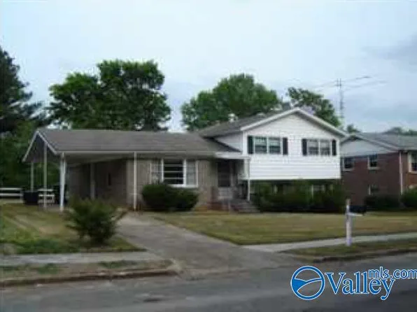 3207 Bluecrest St SW, Huntsville, AL 35805