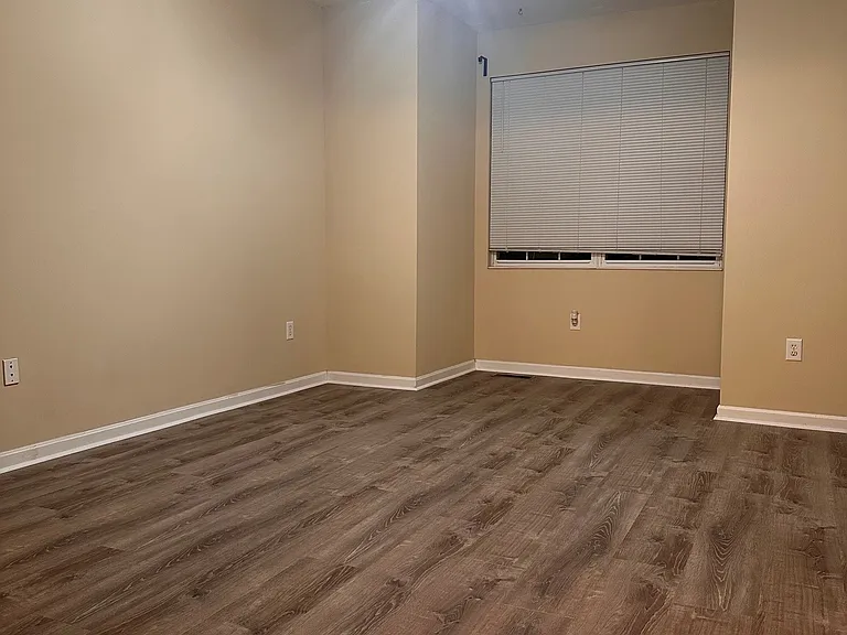 7545 Mansion Cir #F — Photo 48