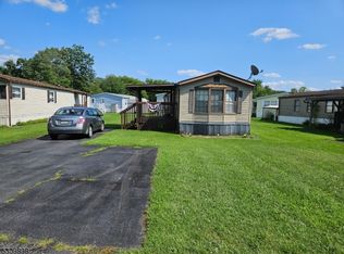 12 Tess Dr, Lafayette, NJ 07848