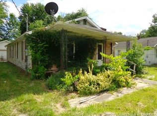 415 W Cross St, Austin, IN