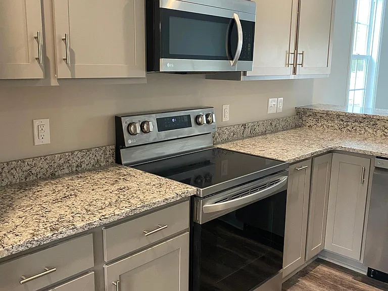 175 Old Murdoch Rd #704 — Photo 8