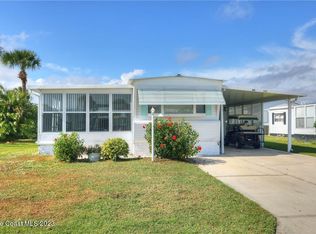 925 Hawthorn Cir, Barefoot Bay, FL 32976