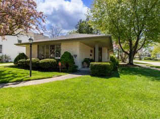 1901 E Taylor St, Bloomington, IL 61701