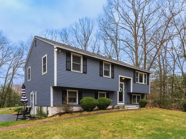 14 Settlers Lane, Derry, NH 03038