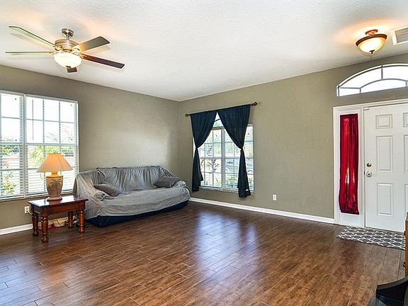 4th image of 6652 Thackston Dr