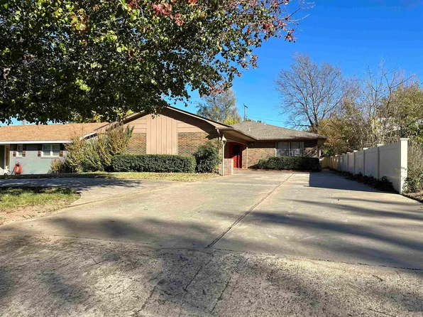 1622 19th St, Woodward, OK 73801