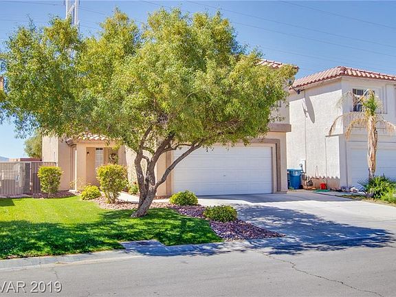 3rd image of 877 Plantain Lily Ave