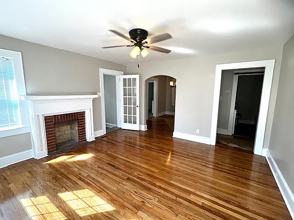 3rd image of 1107 Water St