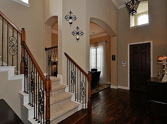 2nd image of 3201 Estes Park Ln