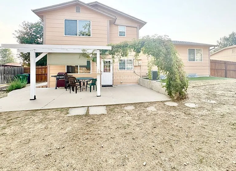 1060 S Kalispell St — Photo 15