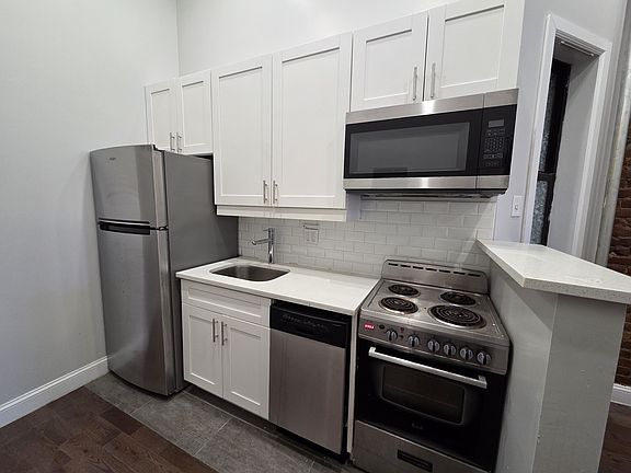 4th image of 1885 Amsterdam Ave APT 1B