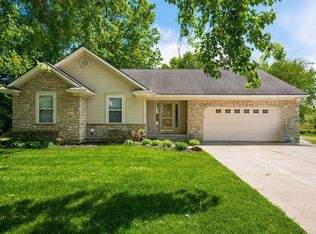 1677 Francisco Rd, Columbus, OH 43220