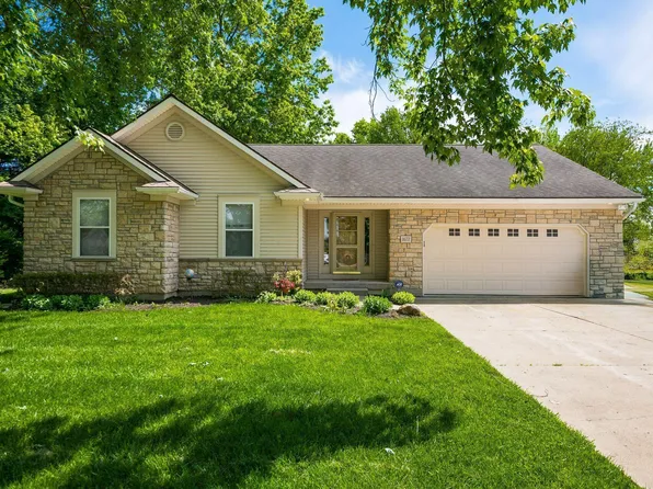 1677 Francisco Rd, Columbus, OH 43220