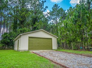140 N Apple St, Pinebluff, NC 28373