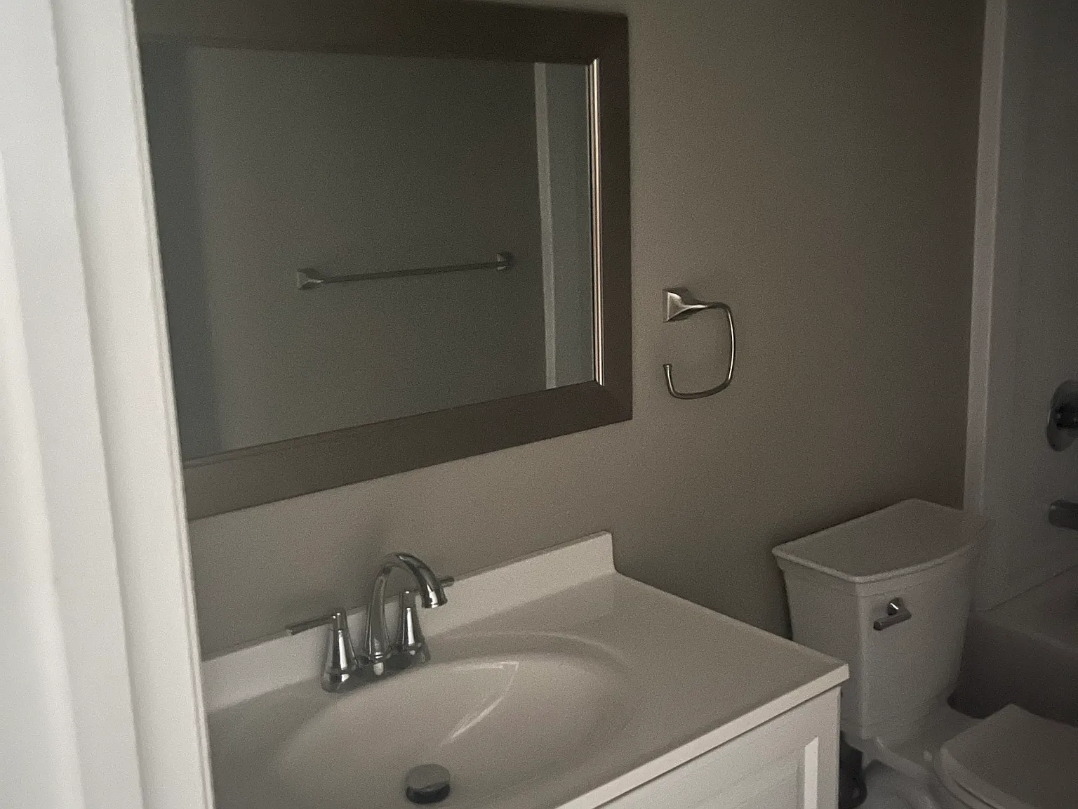 2 bed, 1.5 bath, 1100 sqft, $1,550 — Photo 2