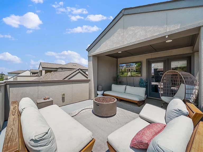 5129 Artemesia Ln — Photo 17
