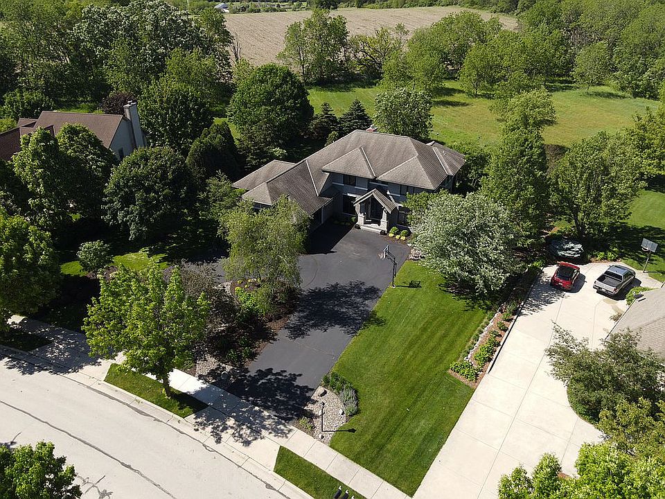 2nd image of 1812 Tallgrass Cir