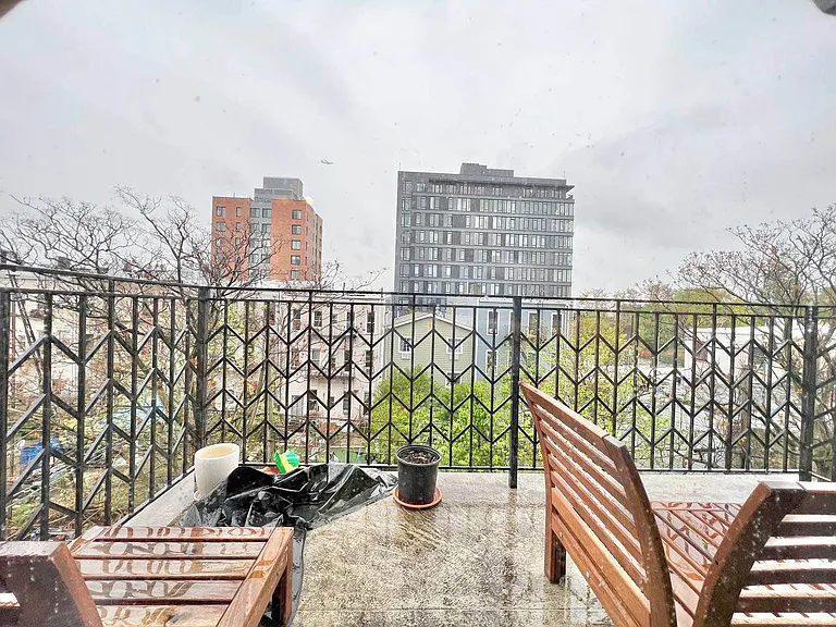 243 Suydam St #4L — Photo 6